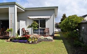 Paradise In Whitianga B&B Wells Place